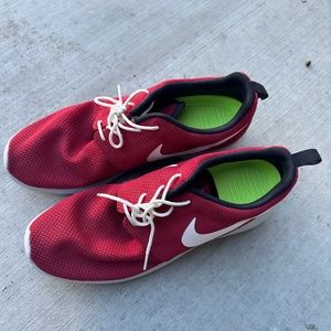 Men’s Red Nike Roshe